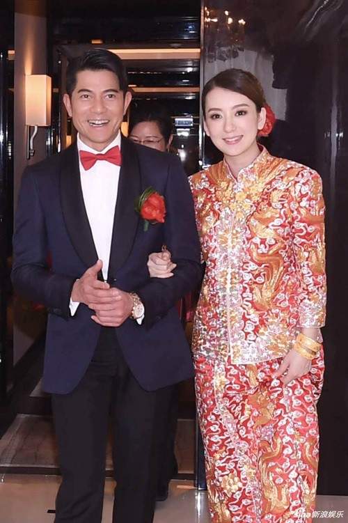 Kỷ niệm một năm ngày cưới, Quách Phú Thành đưa vợ trẻ đi du lịch