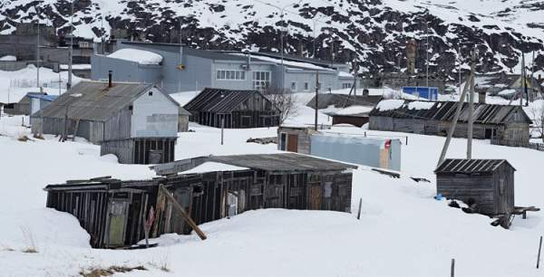 Khám phá ngôi làng phủ đầy tuyết trẳng ở vùng Bắc Cực 5