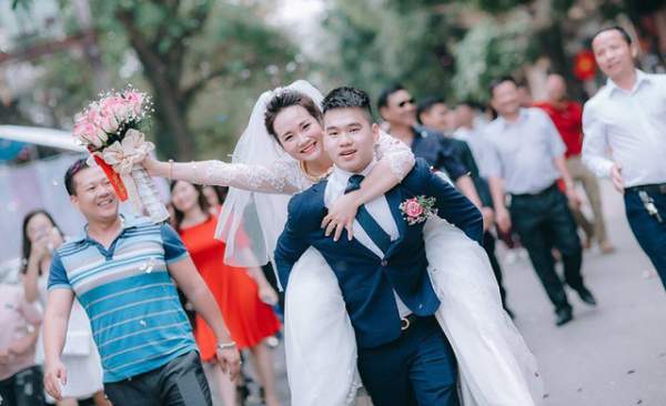 Chuyện tình yêu 8 năm của cặp đôi Bắc Giang cách nhà nhau 300m