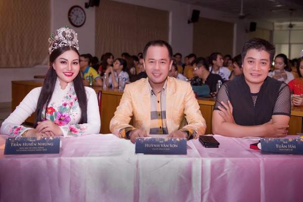 Nữ Hoàng Trần Huyền Nhung làm giám khảo quyền lực chung kết hoa khôi du lịch UFM 3