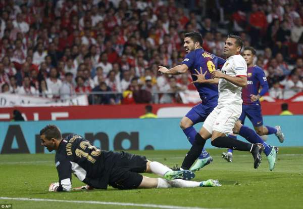 Những khoảnh khắc Barcelona “vùi dập” Sevilla để vô địch Cúp Nhà vua 15