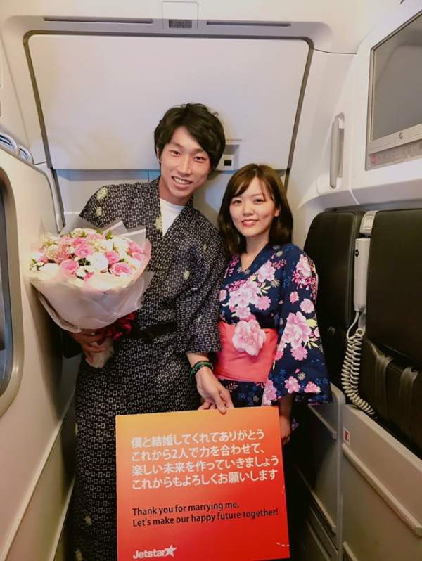 Lời tỏ tình ngọt ngào của cặp đôi Nhật Bản trên chuyến bay giá rẻ Việt Nam 4