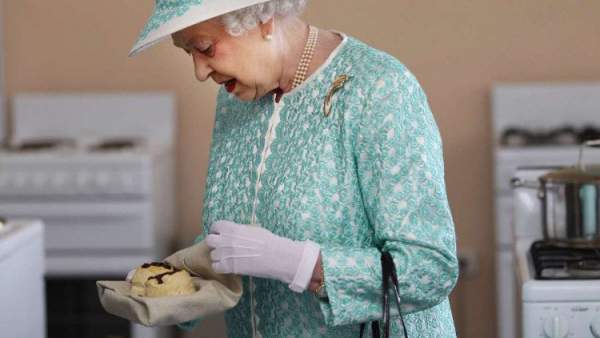 Bí quyết ăn uống để thọ tới 92 tuổi như Nữ hoàng Anh 3