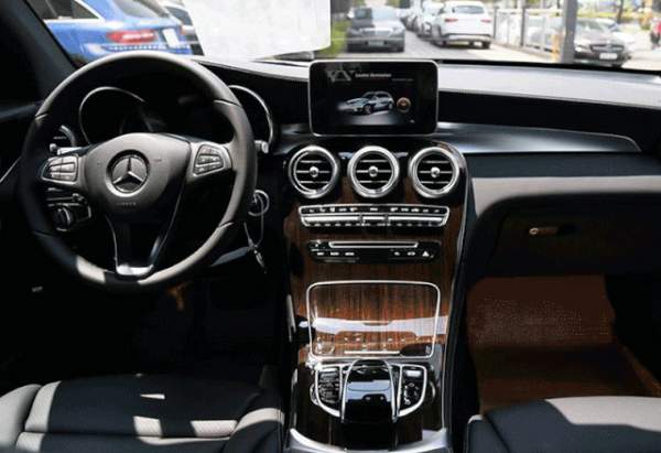 Mercedes-Benz GLC 200 khởi điểm từ 1,684 tỉ đồng 2