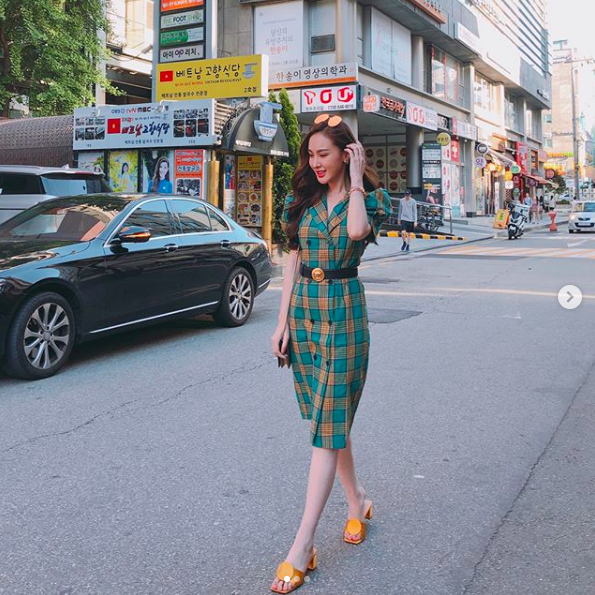 Hot girl Việt xuống phố với phong cách gì trong tuần qua? 3