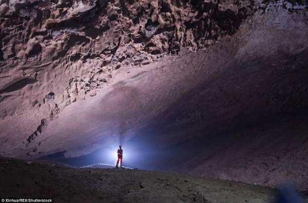 Siêu hang động chứa vừa 4 Đại kim tự tháp ở Trung Quốc