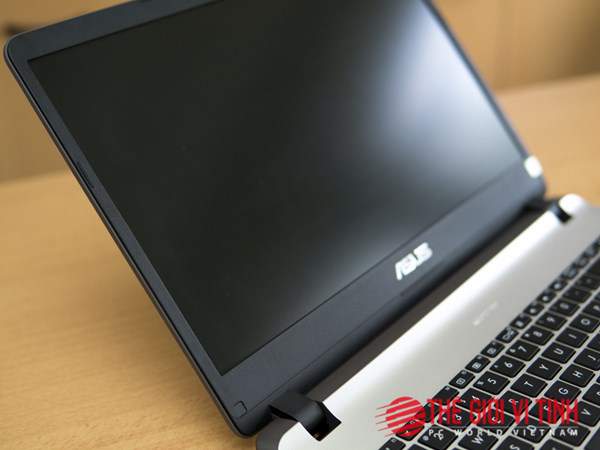 Cận cảnh laptop phổ thông Asus X507UA tích hợp bảo mật vân tay