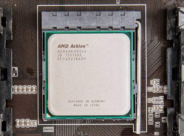 AMD Athlon chuẩn bị “tái xuất giang hồ” với kiến trúc Zen