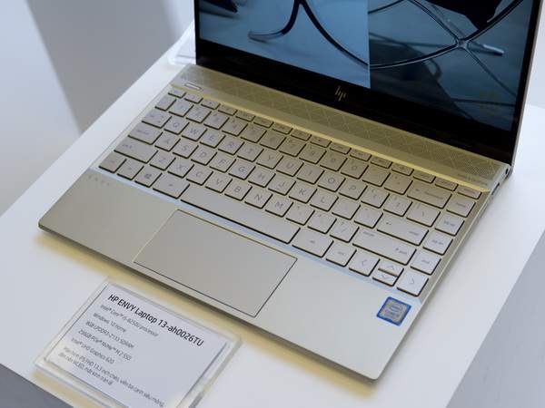 Cận cảnh laptop HP Envy 13 2018 siêu mỏng nhẹ giá từ 20,99 triệu đồng 4