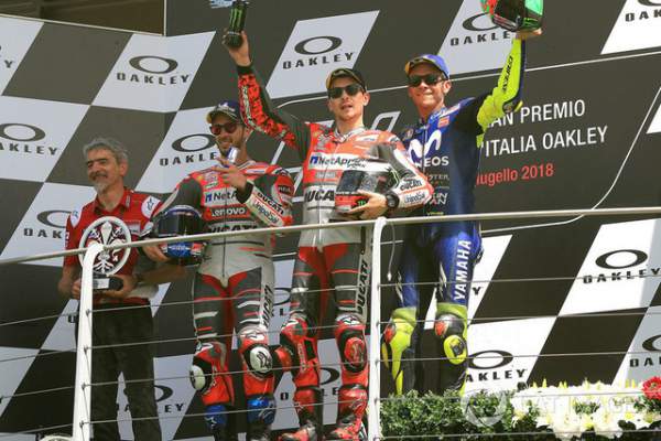 Lorenzo có chiến thắng đầu tiên trong màu áo Ducati Team 10