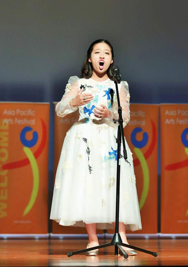 Nữ sinh Việt giành giải Vàng liên hoan nghệ thuật châu Á 3