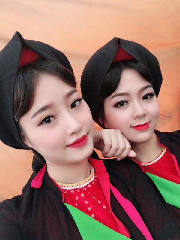 Dàn thiếu nữ Bắc Ninh mặc áo tứ thân tới tấp nhận được lời khen xinh đẹp 2