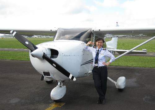 Nữ sinh ngữ văn khổ luyện trở thành cơ trưởng lái máy bay Jetstar 3