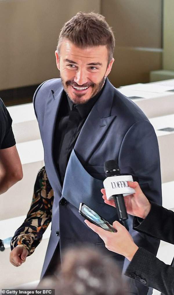 David Beckham đưa các con dự buổi ra mắt bộ sưu tập mới của Victoria 6