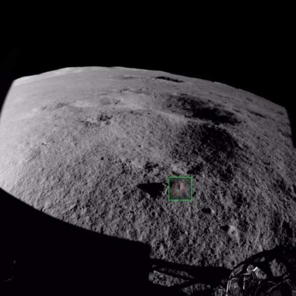 Phát hiện những viên đá lạ ở phần tối của Mặt trăng 2