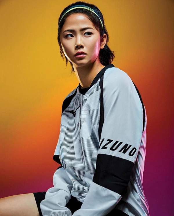 Nữ cầu thủ người Hàn Quốc sở hữu gương mặt trẻ thơ gây “sốt” mạng 8