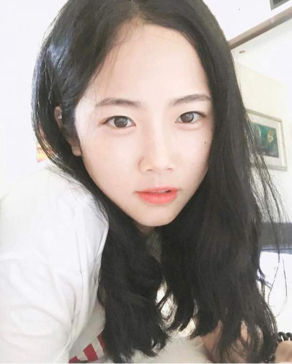 Nữ cầu thủ người Hàn Quốc sở hữu gương mặt trẻ thơ gây “sốt” mạng 4