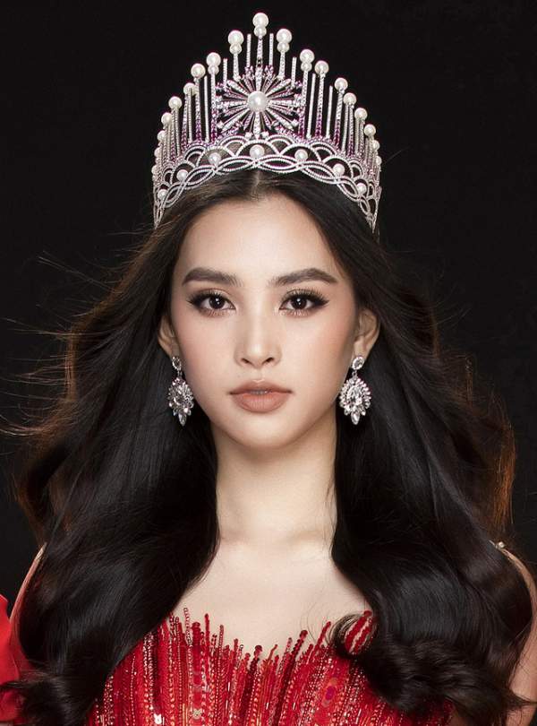 Nhìn lại nhan sắc top 3 Hoa hậu Việt Nam 2018 sau 2 năm 8
