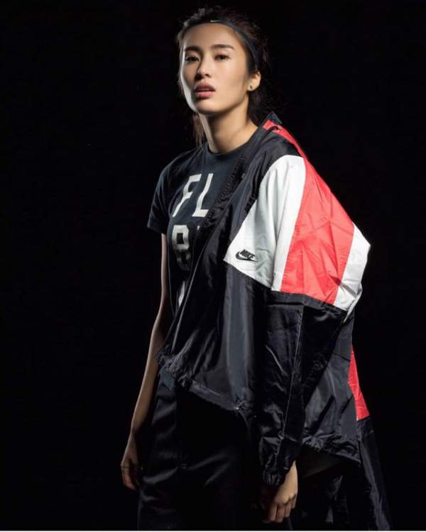 Vẻ đẹp như minh tinh màn ảnh của nữ thủ môn Trung Quốc 8