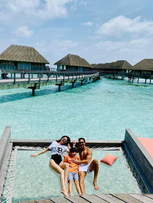 Hồ Ngọc Hà và Kim Lý chia sẻ ảnh tuyệt đẹp trên bãi biển Maldives 2
