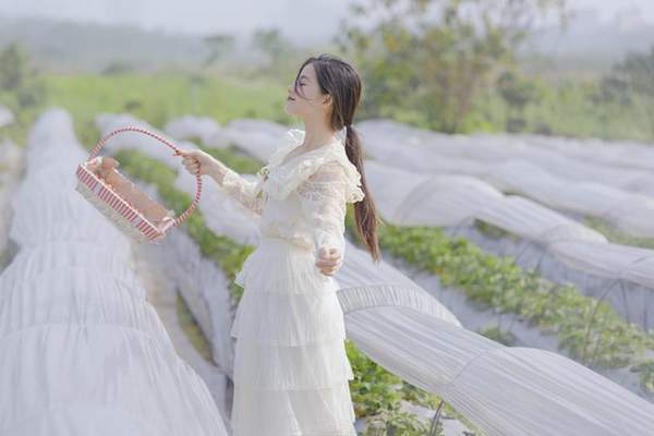 Xao xuyến vẻ đẹp trong veo như sương mai của cô gái Bắc Giang 9