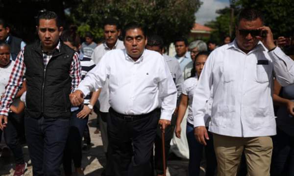 Thống đốc Mexico gây tranh cãi vì nói “người nghèo miễn dịch với Covid-19”