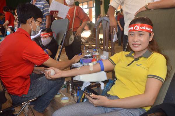 2 người trẻ hiến máu tình nguyện tiêu biểu ở miền cù lao sông nước 2