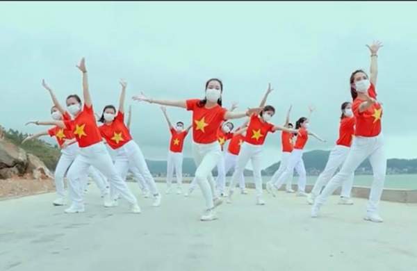 Ấn tượng với video “Việt Nam ơi, đánh bay Corona” của bác sĩ xứ Nghệ