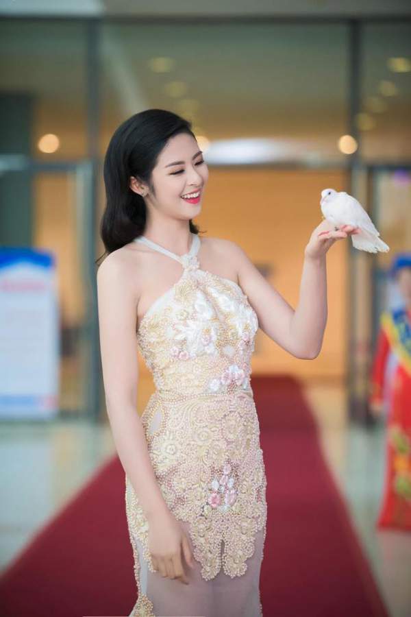 Hoa hậu Ngọc Hân gây “choáng” khi mạnh tay cắt tóc ngắn sau nhiều năm 4