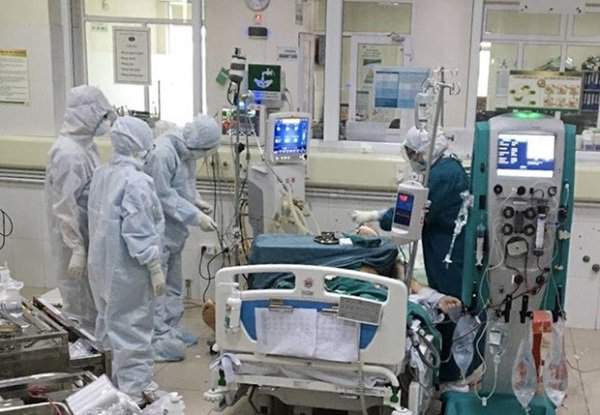 Không ghi nhận ca nhiễm mới sáng 5/4, bác BN17 đã không cần dùng máy tim phổi nhân tạo