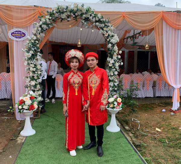 Cặp đôi Phú Thọ kết hôn sau 18 ngày nói chuyện qua mạng