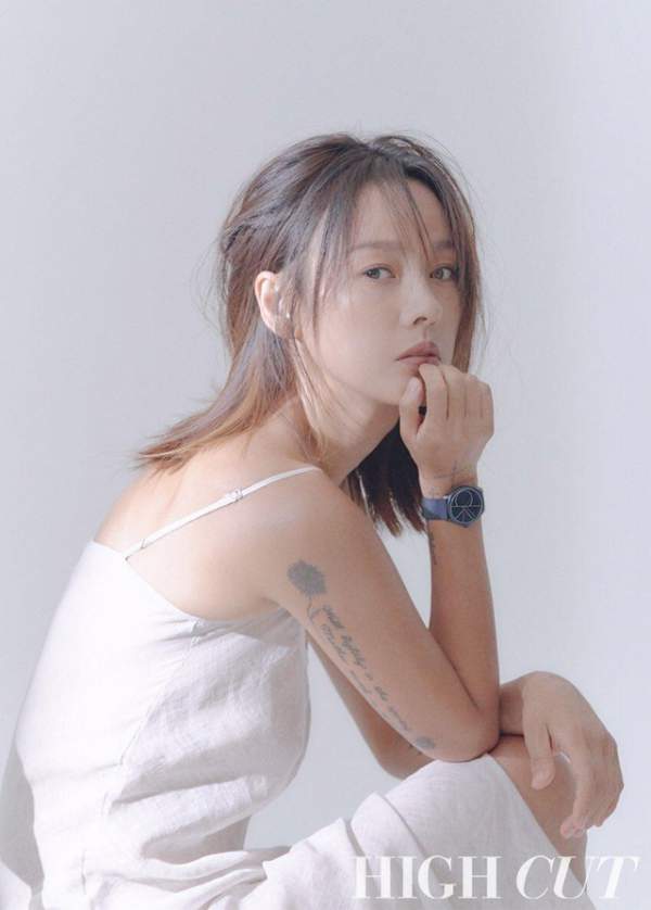 Cuộc sống không showbiz yên bình của “nữ hoàng gợi cảm” Lee Hyori 10