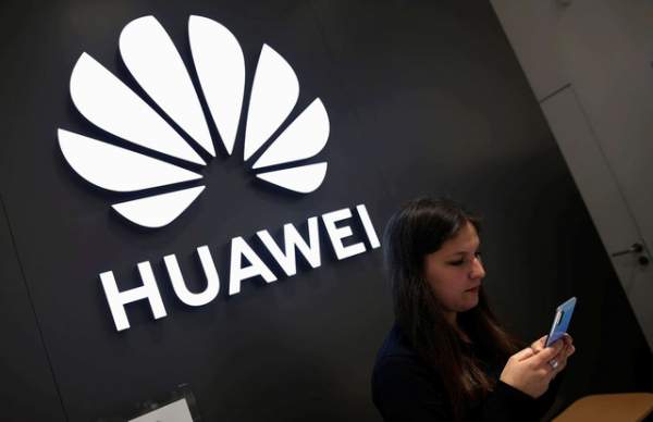 Huawei thừa nhận cần 300 năm để vượt Android và iOS