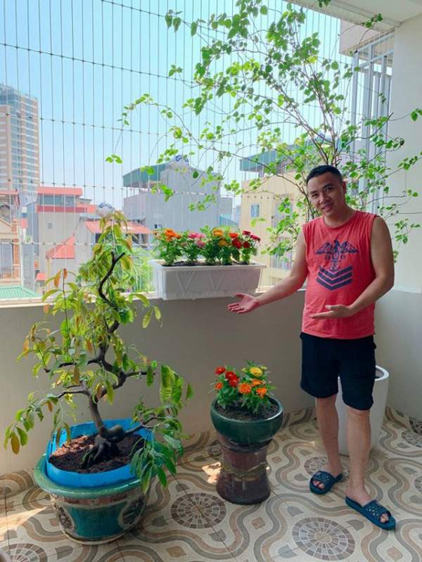 Ngắm ban công đầy hoa trong căn hộ của vợ chồng MC Hoàng Linh 4