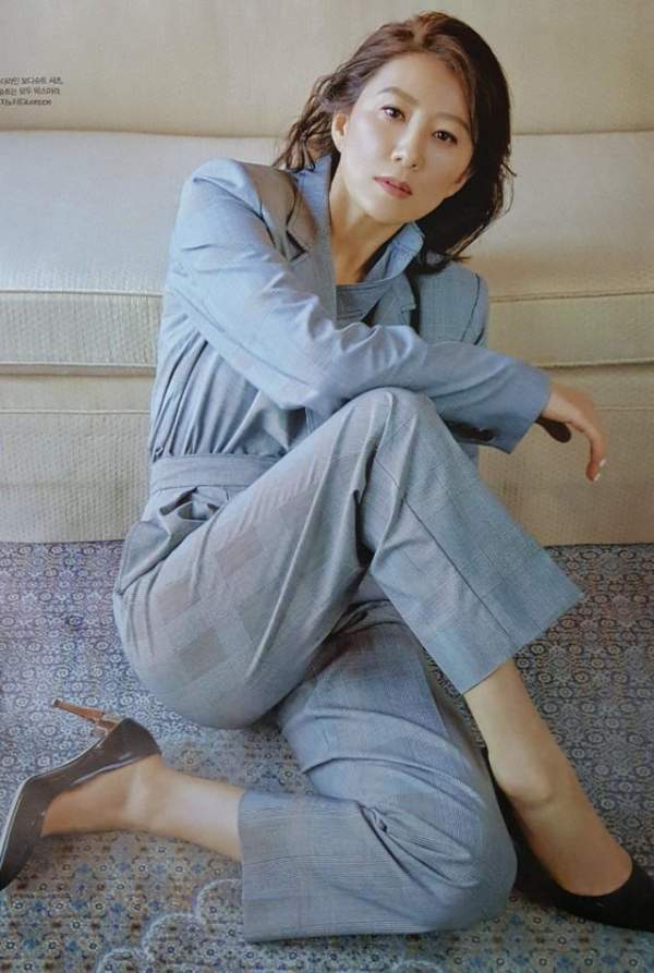 Kim Hee Ae: Nữ hoàng cảnh “nóng”, bà hoàng phim ngoại tình xứ Hàn 12