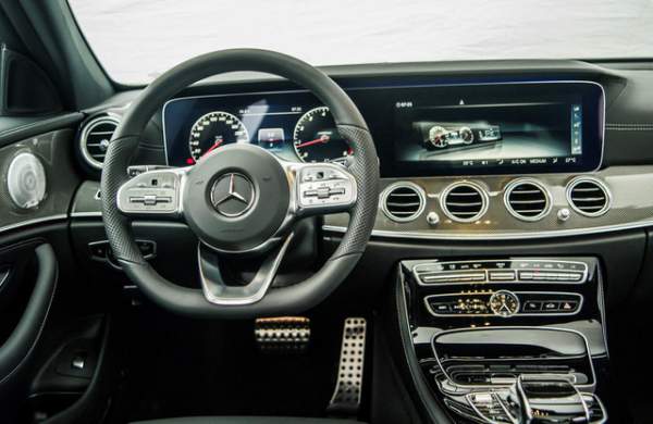 Mercedes-Benz E 300 AMG nâng cấp với giá từ 2,9 tỷ 2
