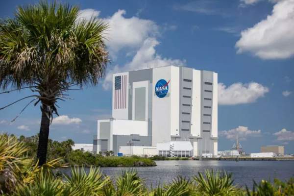 Tòa nhà mang tính biểu tượng của NASA đã 55 năm tuổi, và sứ mệnh của nó mới chỉ bắt đầu 9