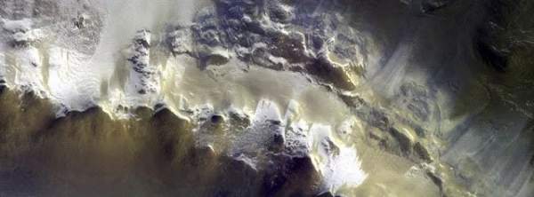 Nhà khoa học tin rằng sự sống tồn tại bên dưới bề mặt sao Hỏa 3