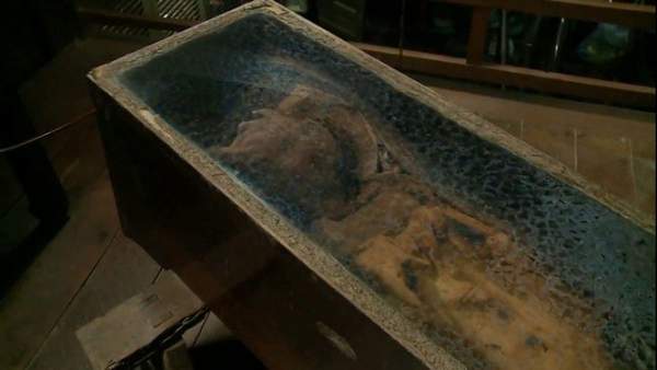 Bí ẩn xác chết 50 năm không phân hủy ở An Giang 2