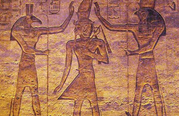 Bí mật khủng khiếp về vị thần nổi tiếng Ai Cập 2
