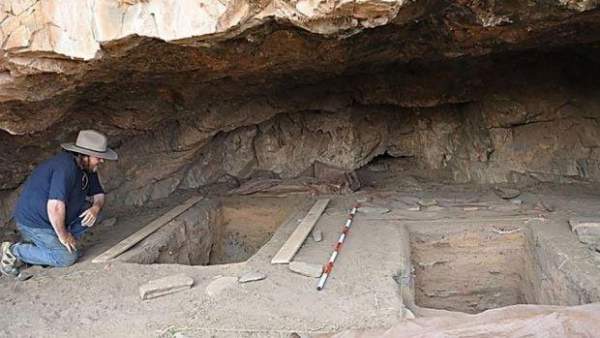 Đi tìm chỗ "giải quyết nỗi buồn", người đàn ông phát hiện di tích lịch sử 49.000 năm tuổi theo cách không ai ngờ 5