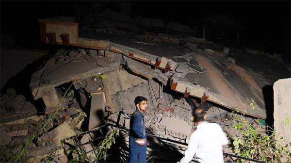 Động đất tại Pakistan: Thương vong đã vượt con số 300 người 2
