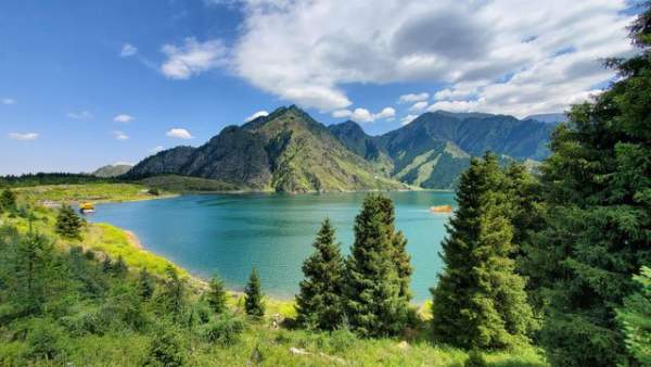 Hồ sâu nhất thế giới trên núi cao, chứa 2 tỷ tấn nước nhưng cá khó sống 3
