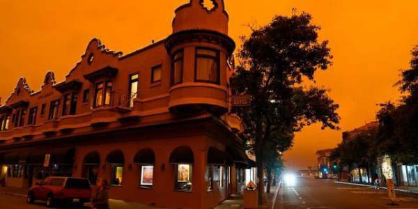 Cháy rừng khiến bầu trời San Francisco biến thành màu cam như sao Hỏa 3