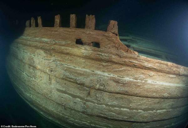 "Tàu ma" hiện hình nguyên vẹn sau 400 năm bị biển Baltic nuốt chửng 3