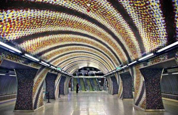 9 ga tàu điện ngầm đẹp nhất thế giới 7