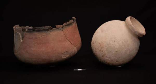 Nhà khảo cổ choáng khi phát hiện vật lạ cạnh hài cốt phụ nữ 3.700 năm tuổi 3