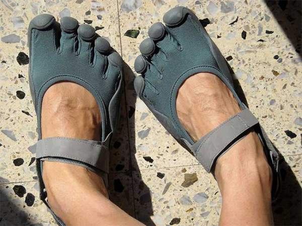 Nghiên cứu: giày toe spring hỗ trợ vận động làm tăng khả năng mắc chấn thương 4