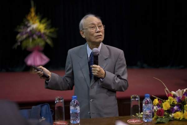 Nhà thiên văn học Nguyễn Quang Riệu qua đời do Covid-19