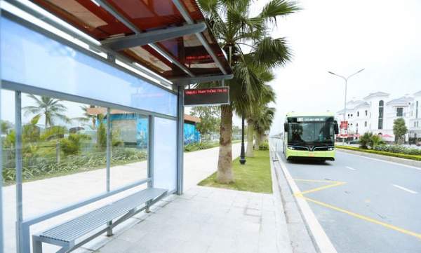 Review siêu chân thật tuyến xe buýt điện đầu tiên tại Hà Nội 15